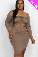Load image into Gallery viewer, Plus Size Off Shoulder Crunch Crop Top Skirt Set
